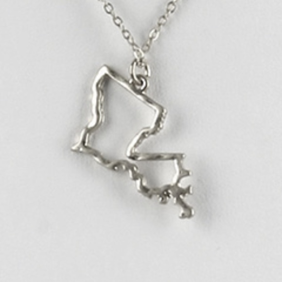 State of Louisiana Necklace/Pendant Silver Tone - Picture 2 of 2